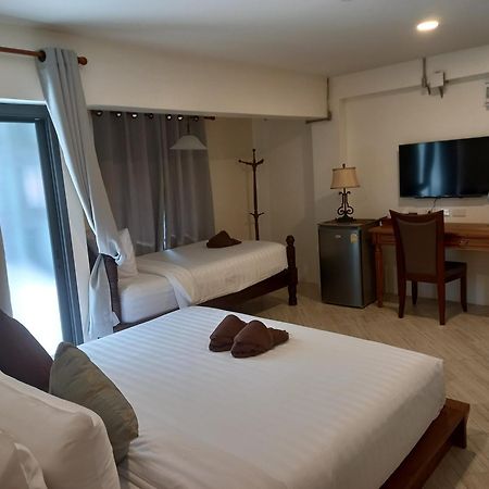 Valentier Cafe And Hotel Τσιάνγκ Μάι Εξωτερικό φωτογραφία