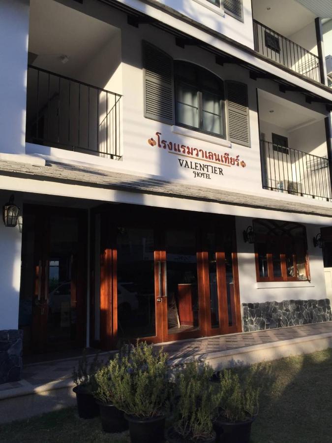 Valentier Cafe And Hotel Τσιάνγκ Μάι Εξωτερικό φωτογραφία