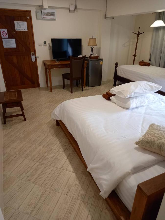 Valentier Cafe And Hotel Τσιάνγκ Μάι Εξωτερικό φωτογραφία