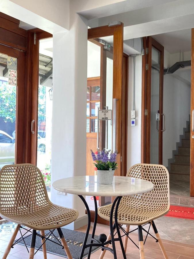 Valentier Cafe And Hotel Τσιάνγκ Μάι Εξωτερικό φωτογραφία