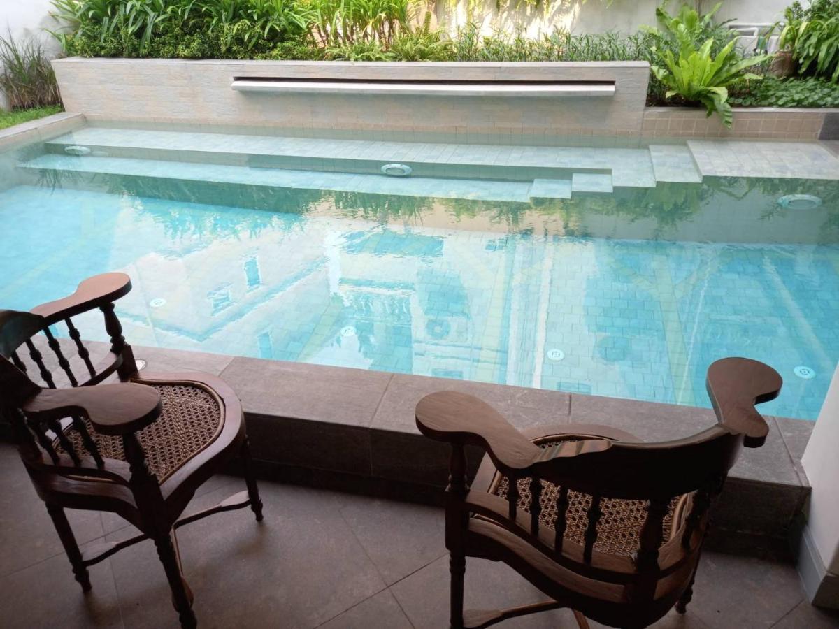 Valentier Cafe And Hotel Τσιάνγκ Μάι Εξωτερικό φωτογραφία