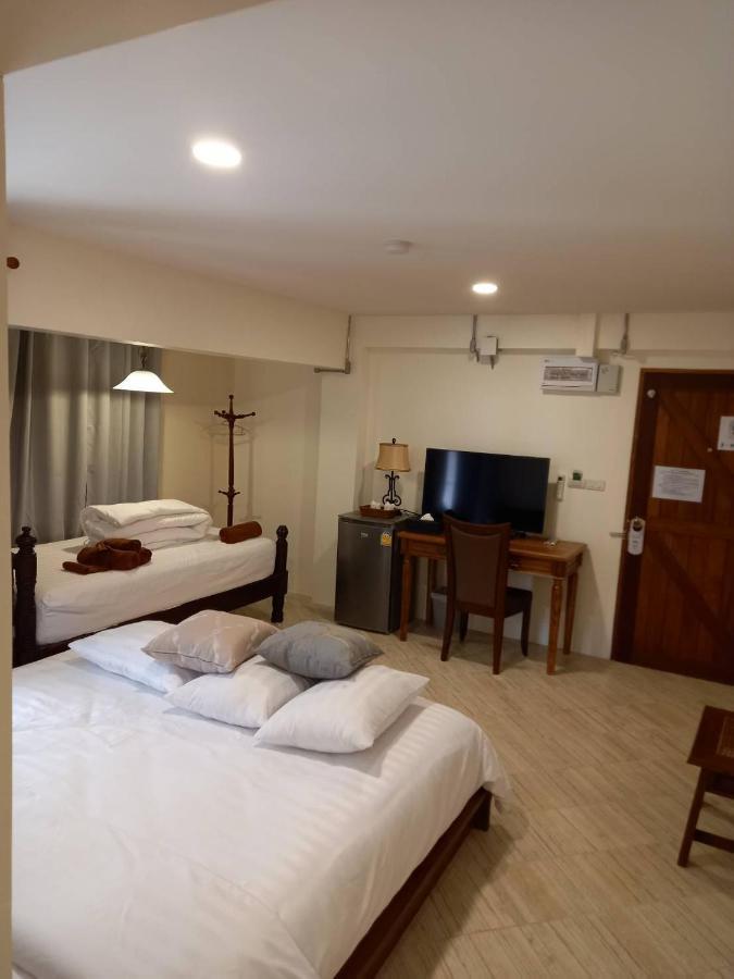 Valentier Cafe And Hotel Τσιάνγκ Μάι Εξωτερικό φωτογραφία