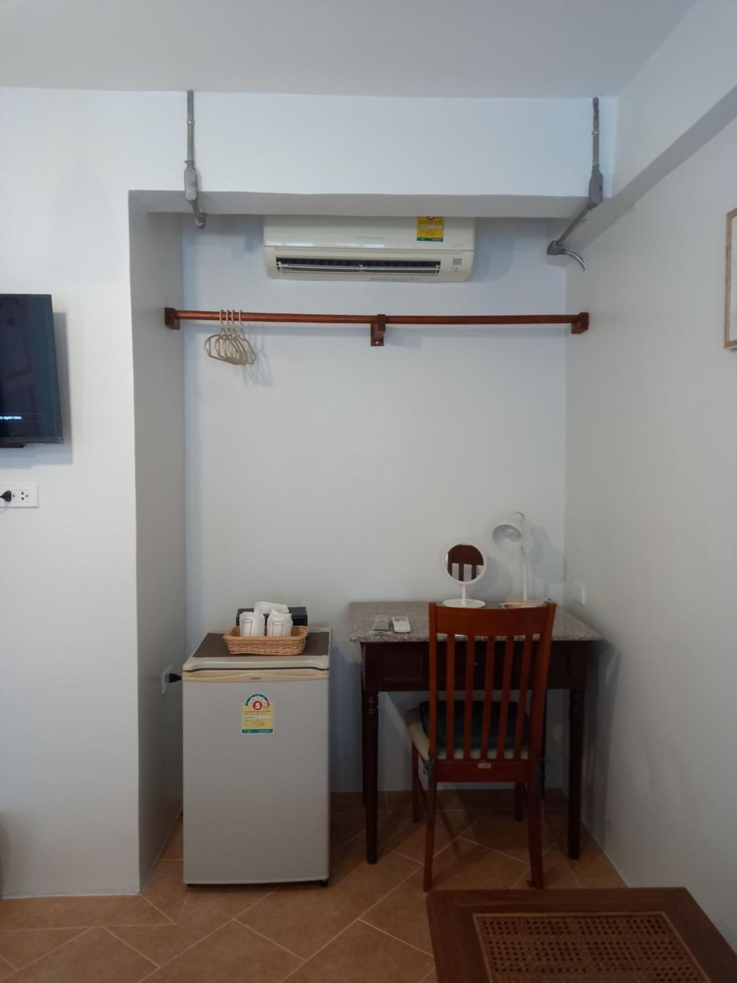 Valentier Cafe And Hotel Τσιάνγκ Μάι Εξωτερικό φωτογραφία